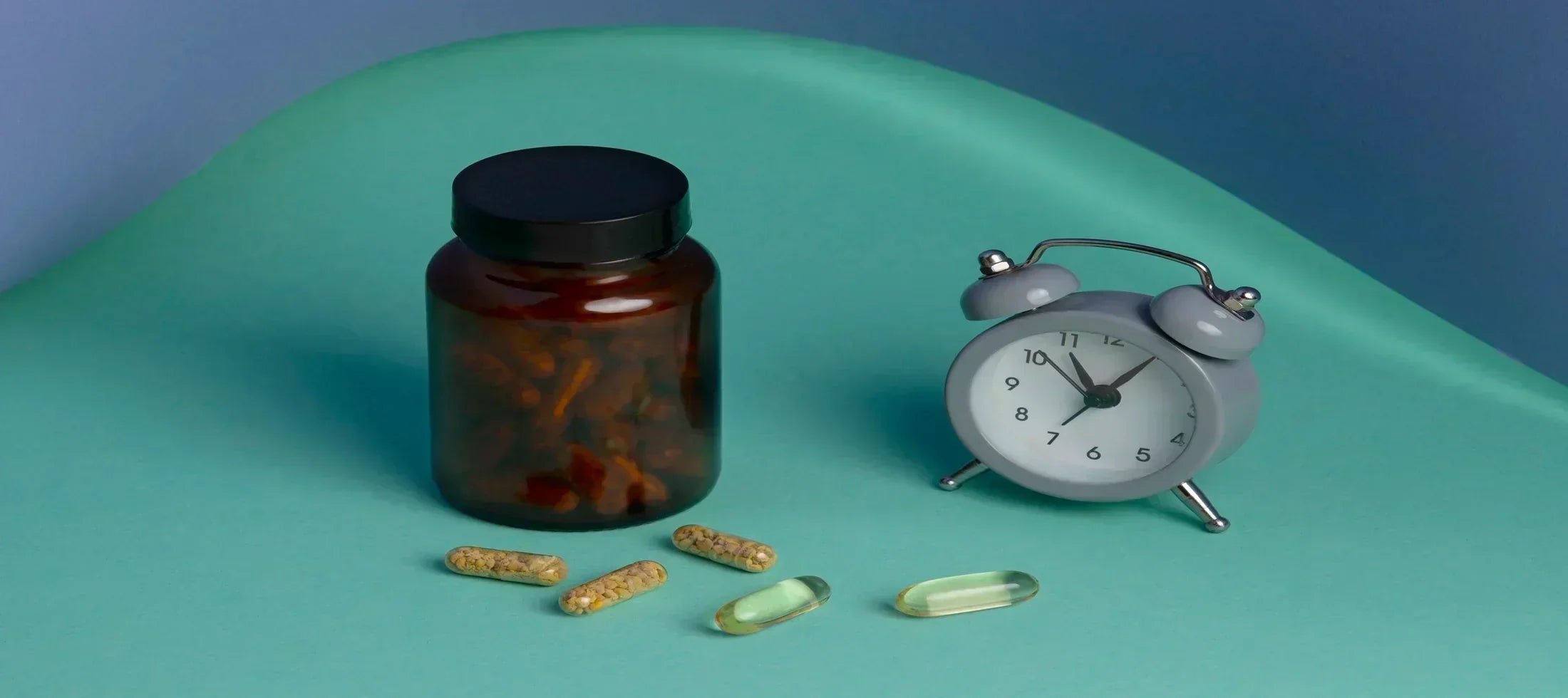 pills with clock